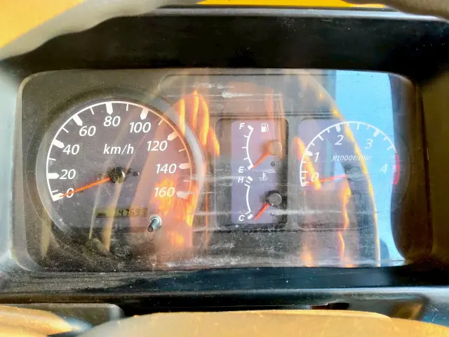 いすゞ エルフ PB-NKR81Nの写真39