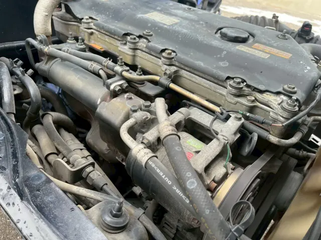 いすゞ エルフ PB-NKR81Nの写真47