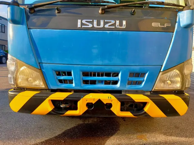 いすゞ エルフ PB-NKR81Nの写真50