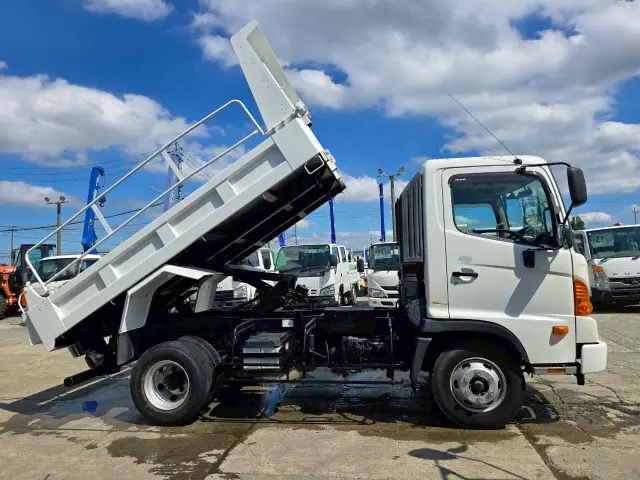 日野 レンジャー TKG-FC9JCAP(2WD)の写真4