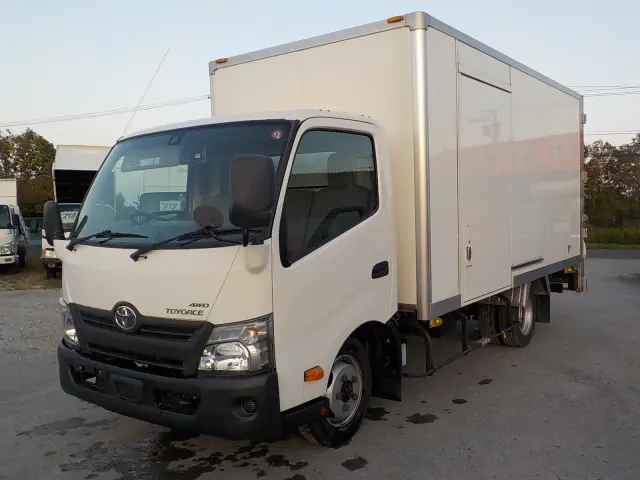 トヨタ トヨエース TKG-XZU775(4WD)の写真1