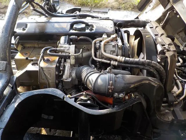 三菱 キャンター BKG-FE71BSD(2WD)の写真16