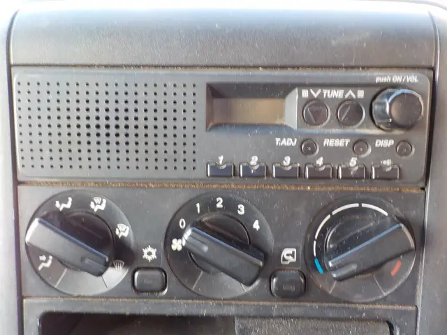 三菱 キャンター BKG-FE71BSD(2WD)の写真43