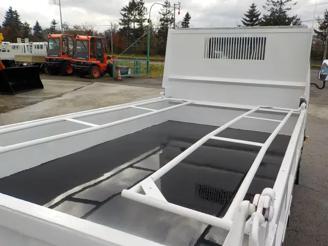 いすゞ エルフ TPG-NKR85AN(2WD)の写真10