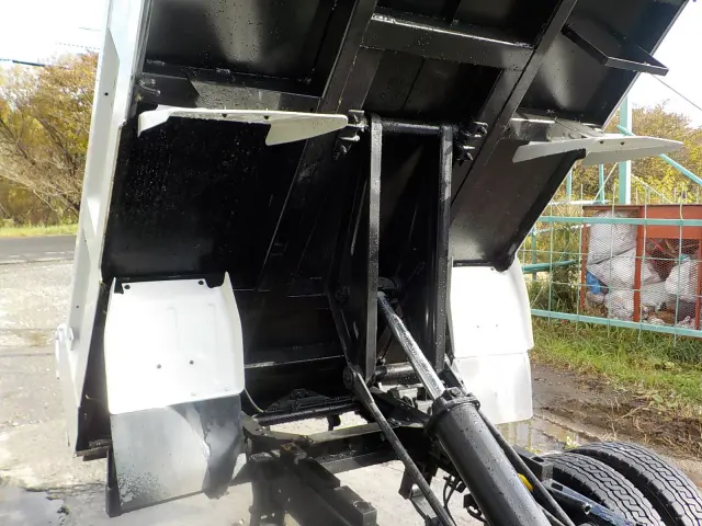 いすゞ エルフ TPG-NKR85AN(2WD)の写真31