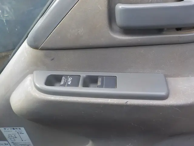 いすゞ エルフ TPG-NKR85AN(2WD)の写真45