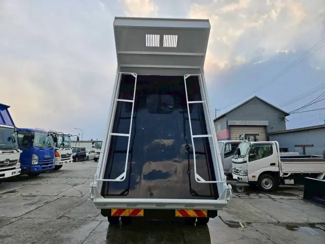 日野 レンジャー 2KG-FC2ABA(2WD)の写真9