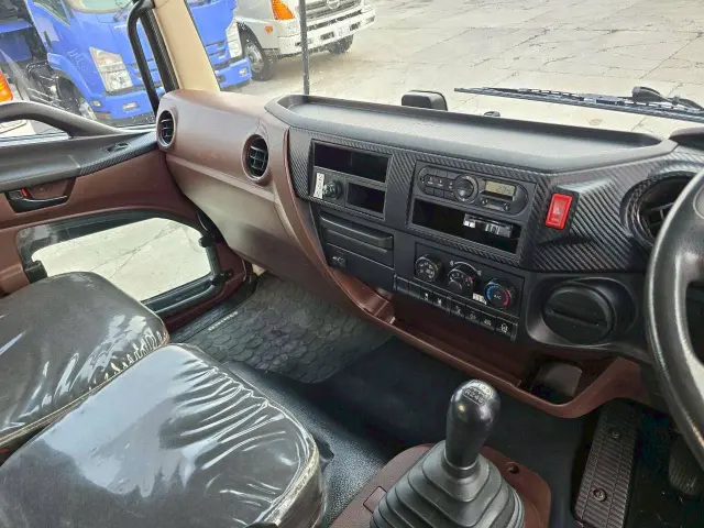 日野 レンジャー 2KG-FC2ABA(2WD)の写真31