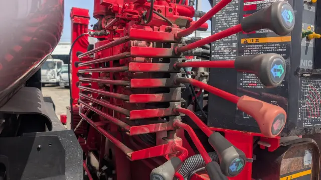 いすゞ エルフ TRG-NPR85AR(2WD)の写真11