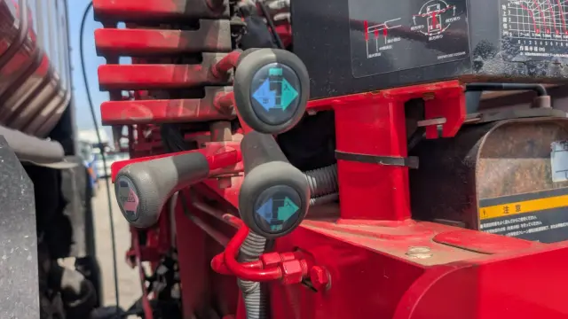 いすゞ エルフ TRG-NPR85AR(2WD)の写真14