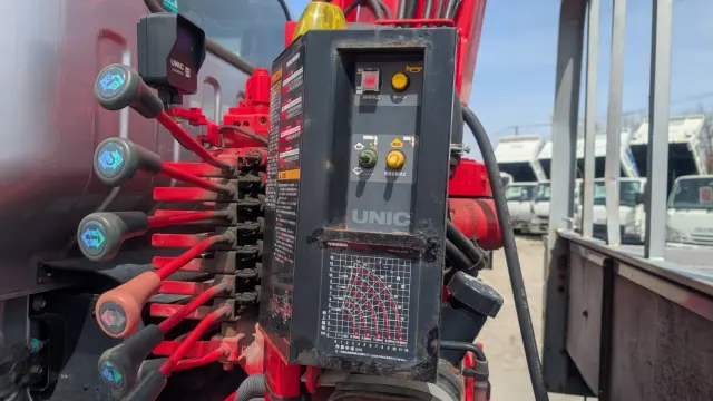 いすゞ エルフ TRG-NPR85AR(2WD)の写真16