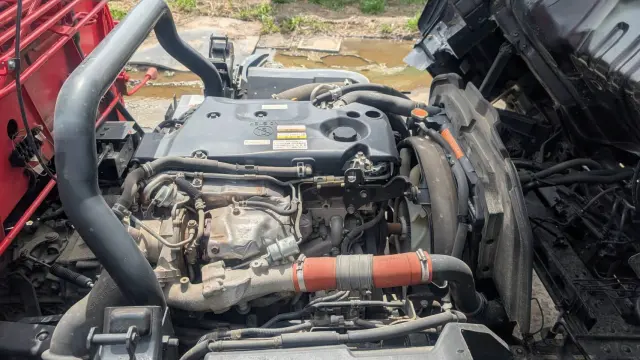 いすゞ エルフ TRG-NPR85AR(2WD)の写真28