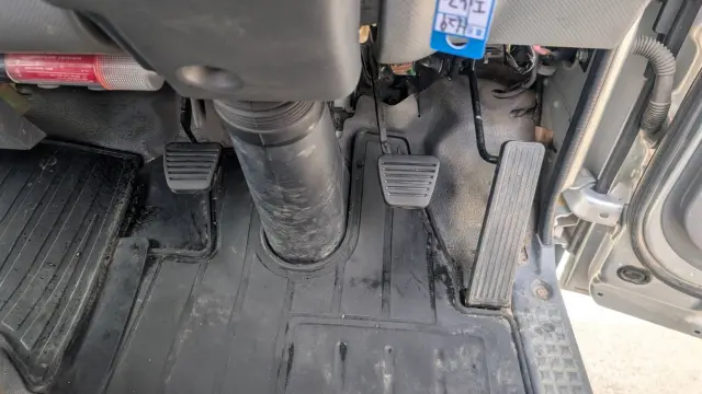 いすゞ エルフ TRG-NPR85AR(2WD)の写真36