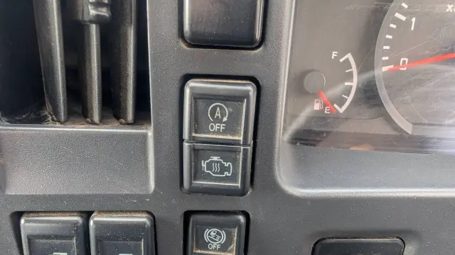 いすゞ エルフ TRG-NPR85AR(2WD)の写真43