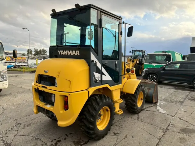 ヤンマー V3-7 0.4立米(4WD)の写真8
