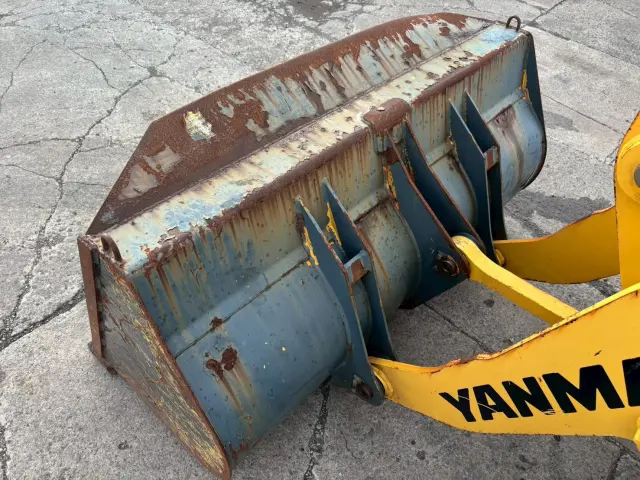 ヤンマー V3-7 0.4立米(4WD)の写真12