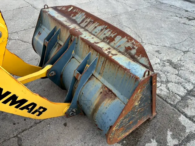 ヤンマー V3-7 0.4立米(4WD)の写真13