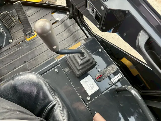 ヤンマー V3-7 0.4立米(4WD)の写真26