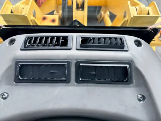 ヤンマー V3-7 0.4立米(4WD)の写真32