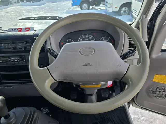 日野 デュトロ BDG-XZU334M(2WD)の写真33