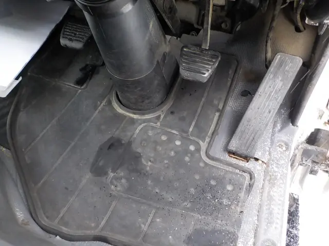 いすゞ エルフ TPG-NJR85AD(2WD)の写真14