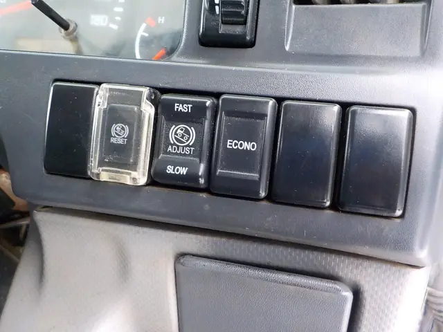 いすゞ エルフ TPG-NJR85AD(2WD)の写真44