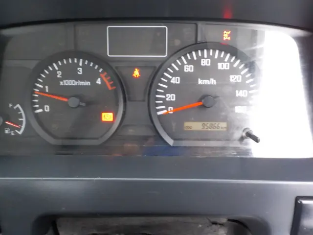 いすゞ エルフ TPG-NJR85AD(2WD)の写真47