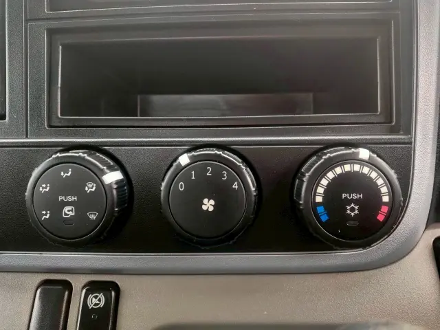 三菱 キャンター TPG-FDA20(4WD)の写真31