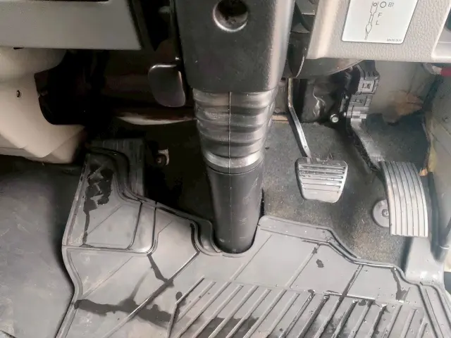 三菱 キャンター TPG-FDA20(4WD)の写真36