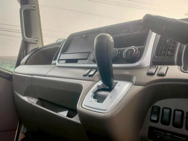 三菱 キャンター TPG-FDA20(4WD)の写真39