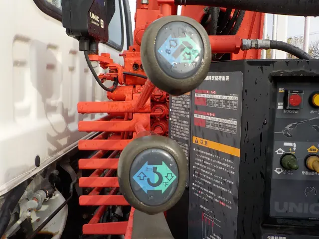 いすゞ フォワード TKG-FRR90S2(2WD)の写真14