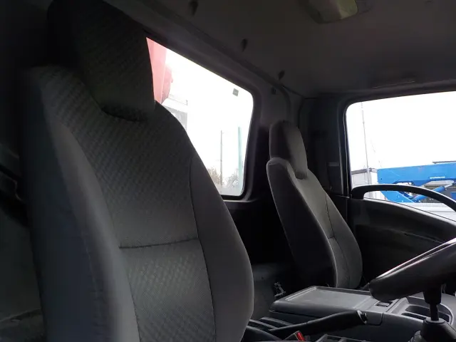 いすゞ フォワード TKG-FRR90S2(2WD)の写真38