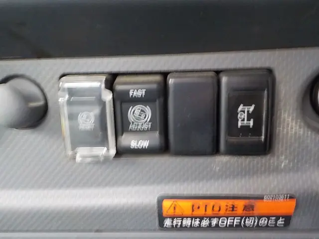 いすゞ フォワード TKG-FRR90S2(2WD)の写真43