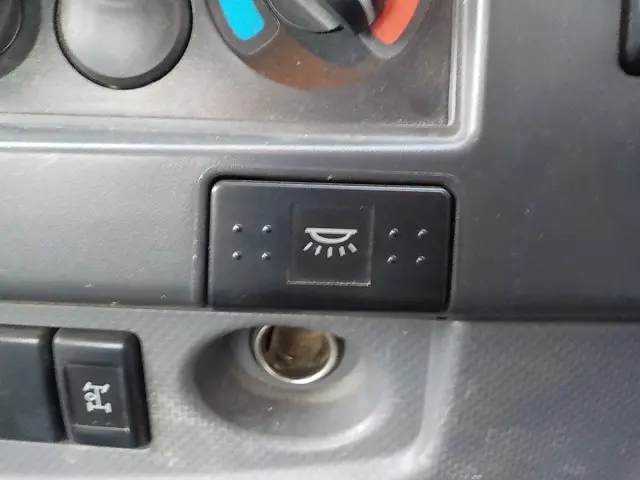 いすゞ フォワード TKG-FRR90S2(2WD)の写真44