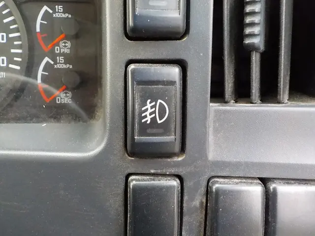 いすゞ フォワード TKG-FRR90S2(2WD)の写真48