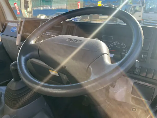 いすゞ エルフ 不明(未入力/関係無)の写真39