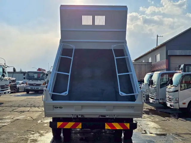 日野 レンジャー 2KG-FC2ABA(2WD)の写真8