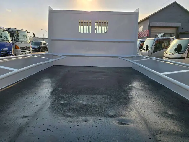 日野 レンジャー 2KG-FC2ABA(2WD)の写真11