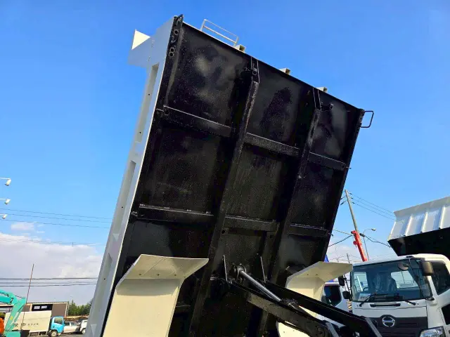 日野 レンジャー 2KG-FC2ABA(2WD)の写真17