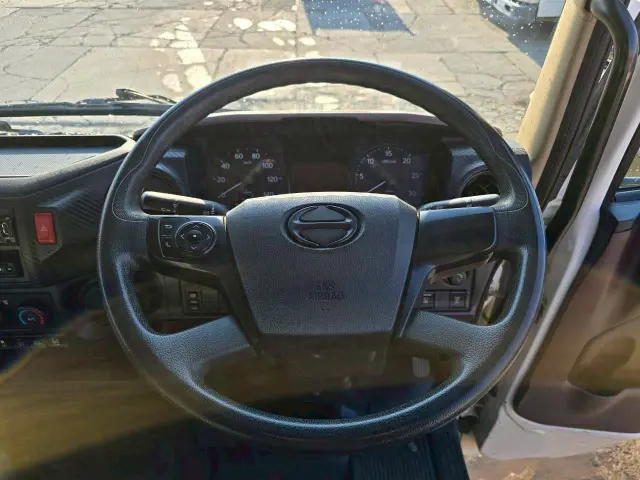 日野 レンジャー 2KG-FC2ABA(2WD)の写真30