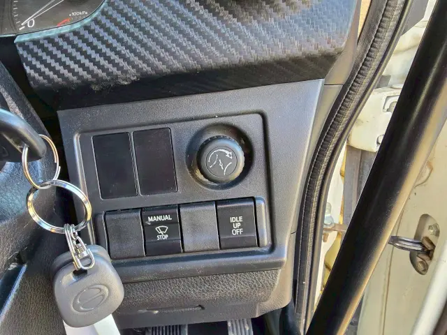 日野 レンジャー 2KG-FC2ABA(2WD)の写真35