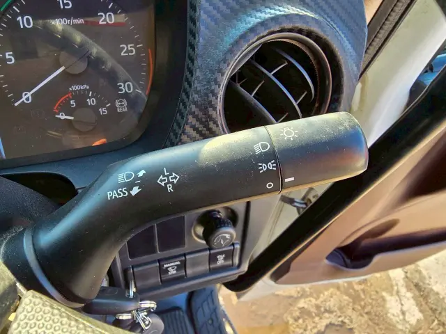 日野 レンジャー 2KG-FC2ABA(2WD)の写真39