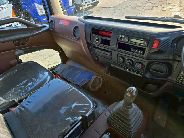 日野 レンジャー 2KG-FC2ABA(2WD)の写真42