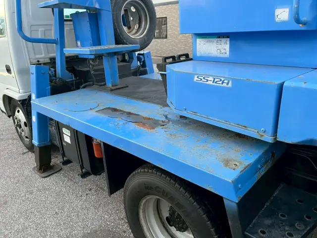 いすゞ エルフ PB-NKR81Nの写真9