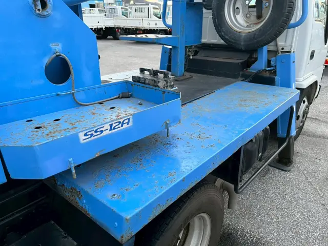 いすゞ エルフ PB-NKR81Nの写真10