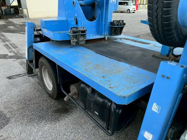 いすゞ エルフ PB-NKR81Nの写真11