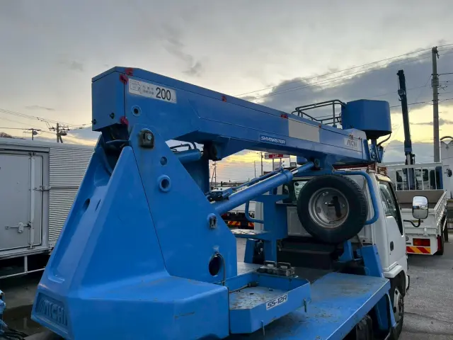 いすゞ エルフ PB-NKR81Nの写真13