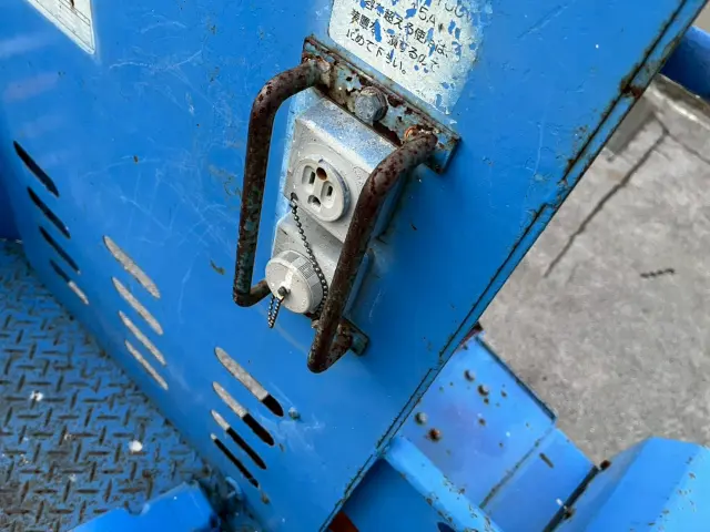 いすゞ エルフ PB-NKR81Nの写真22