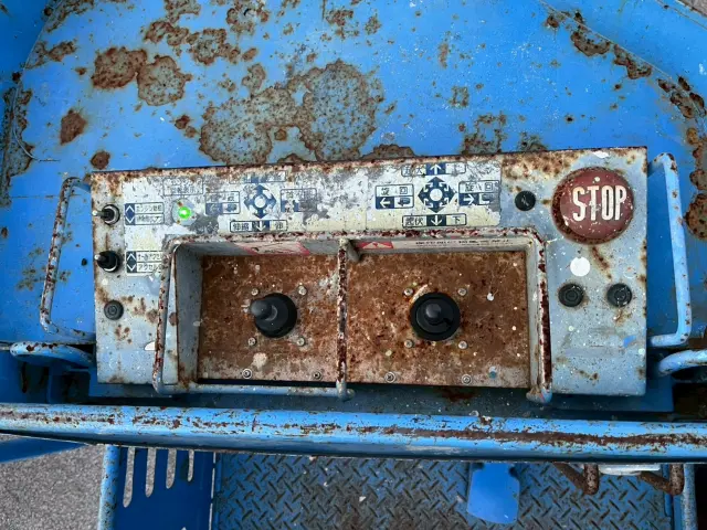 いすゞ エルフ PB-NKR81Nの写真23