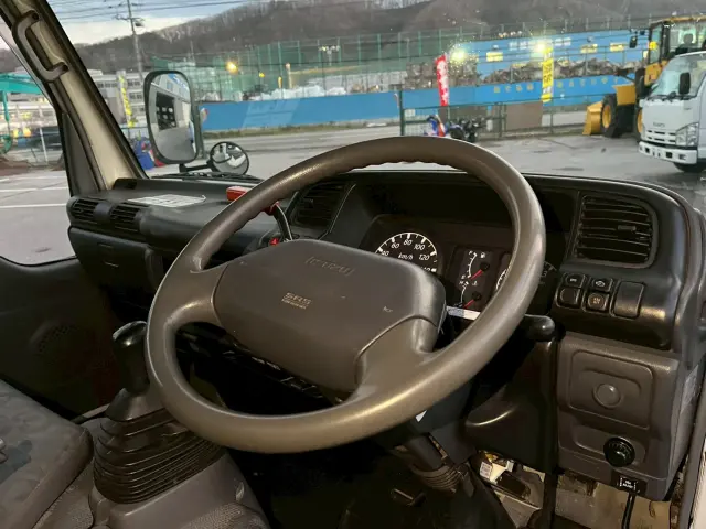 いすゞ エルフ PB-NKR81Nの写真33